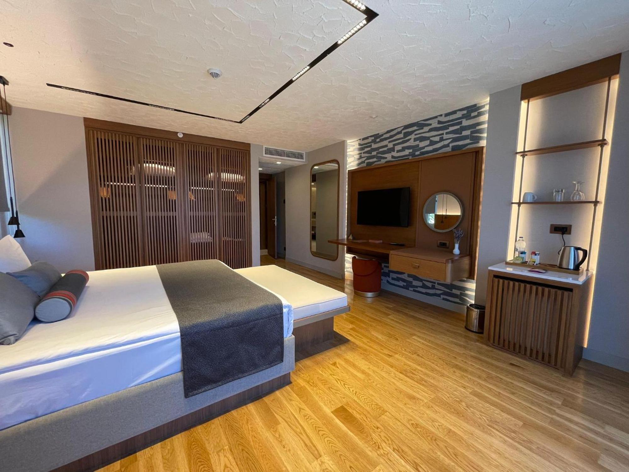 Hotel Liberty Lykia Ölüdeniz Esterno foto